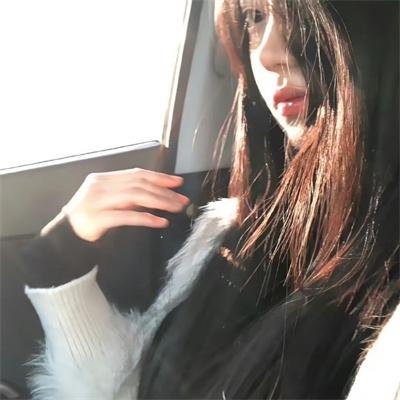 彩色中的黑白